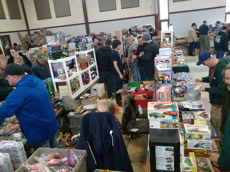 Illustration for article titled AP's Mega-HAWL: Old Toy Show 2019 Bennington Vermont + Mall Detour...